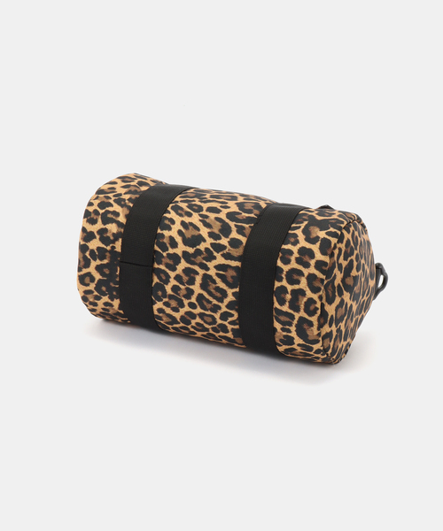 OUTDOOR PRODUCTS（アウトドアプロダクツ）の「230 ROLL BOSTON SMALL ex LEOPARD（ショルダーバッグ・レディース・キャメル・FREE）」の4枚目の写真