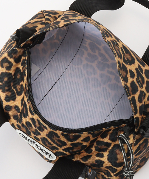 OUTDOOR PRODUCTS（アウトドアプロダクツ）の「230 ROLL BOSTON SMALL ex LEOPARD（ショルダーバッグ・レディース・キャメル・FREE）」の5枚目の写真
