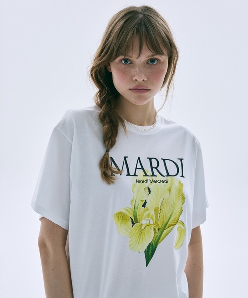 Mardi Mercredi(マルディメクルディ)の「TSHIRT LILIES & ROSES / Tシャツ リリー & ローズ(Tシャツ/カットソー・レディース・ブラック/ブラック×ピンク/ブラック×ブルー/アイボリー系1/ホワイト/アイボリー系2/ホワイト×イエロー/クリーム・FREE)」の3枚目の写真