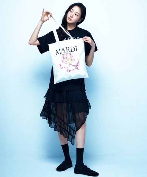 Mardi Mercredi(マルディメクルディ)の「TSHIRT LILIES & ROSES / Tシャツ リリー & ローズ(Tシャツ/カットソー・レディース・ブラック/ブラック×ピンク/ブラック×ブルー/アイボリー系1/ホワイト/アイボリー系2/ホワイト×イエロー/クリーム・FREE)」の10枚目の写真