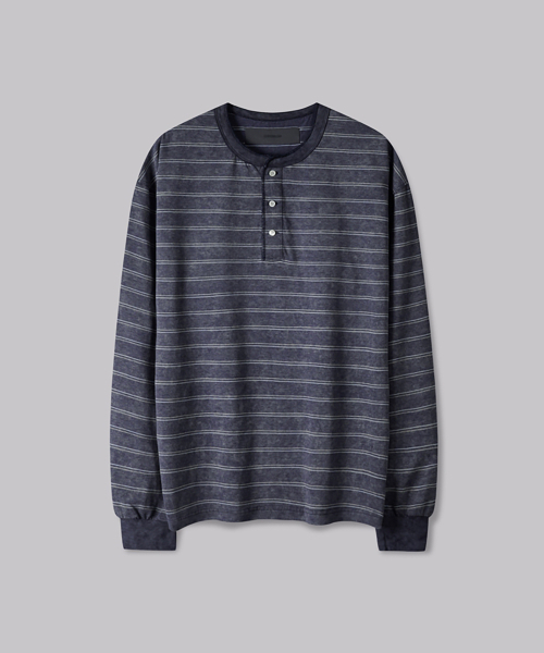 CORNERBLESS(コーナーブレス)の「WASHED STRIPE BLUE HENLEY NECK LONG SLEEVE(Tシャツ/カットソー・レディース・その他・MEDIUM/LARGE/X-LARGE)」の2枚目の写真
