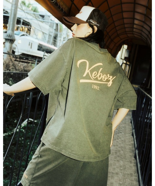 KEBOZ(ケボズ)の「ICON WASHED S/S TEE(Tシャツ/カットソー・メンズ・オリーブ/ブラウン/ホワイト/ネイビー/ブラック・XL/L/M/S/2XL)」の5枚目の写真