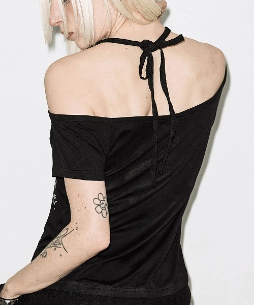 FANCY CLUB(ファンシークラブ)の「A'GEM/9 × .kom 『FANCY CLUB/ファンシークラブ』 ROSY HALTER OFF-SHOULDER TOP/ロージーホルターオフショルダートップス(その他トップス・レディース・ライトパープル/ブラック/ライトグリーン・FREE)」の9枚目の写真
