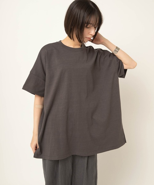 RNA-N(アールエヌエーエヌ)の「M2664 ワイドタックプルオーバー(Tシャツ/カットソー・レディース・チャコール/ブラウン/グレイッシュベージュ・FREE)」の21枚目の写真