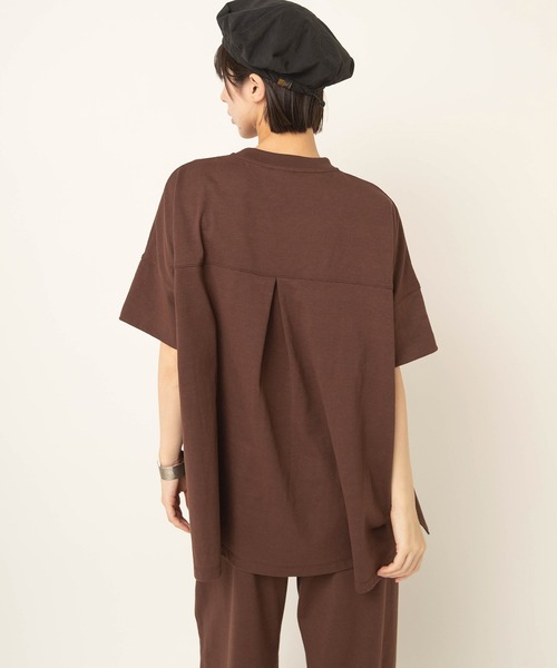 RNA-N(アールエヌエーエヌ)の「M2664 ワイドタックプルオーバー(Tシャツ/カットソー・レディース・チャコール/ブラウン/グレイッシュベージュ・FREE)」の16枚目の写真