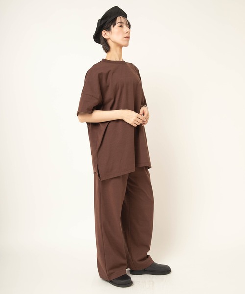 RNA-N(アールエヌエーエヌ)の「M2664 ワイドタックプルオーバー(Tシャツ/カットソー・レディース・チャコール/ブラウン/グレイッシュベージュ・FREE)」の10枚目の写真