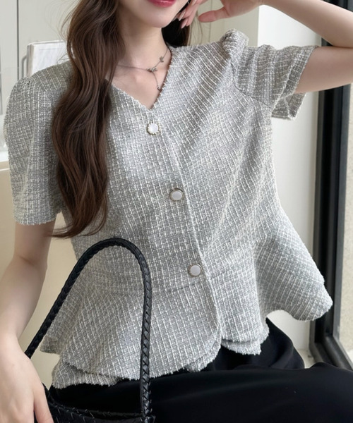 Ada.(エイダ)の「ビジューボタン サマー ツイード ペプラム ブラウス(その他トップス・レディース・アイボリー/グレー/ブラック・FREE)」の9枚目の写真