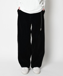 SUPERTHANKS | ＜フロッキー加工＞バレルレッグデニムパンツBlack flocky denim barrel leg trousers(デニムパンツ)