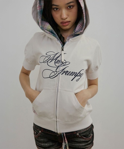 SCULPTOR(スカルプター)の「Miss Grumpy Zip-Up Hoodie(パーカー・レディース・チャコールグレー/ホワイト/ピンク・LARGE/SMALL/MEDIUM)」の4枚目の写真