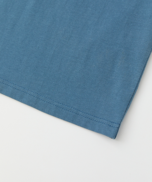 RAIMENT(レイメント)の「フラワーパッチ刺繍ピグメント半袖Tシャツ_ブルー(Tシャツ/カットソー・メンズ・その他・MEDIUM/LARGE/SMALL)」の4枚目の写真