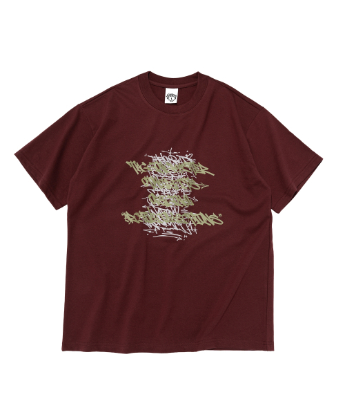OTHERFITS(アザーフィッツ)の「アーバングラフィティレタリング半袖Tシャツ(ワイン)(Tシャツ/カットソー・メンズ・その他・SMALL/MEDIUM/LARGE/X-LARGE/2XL)」の1枚目の写真