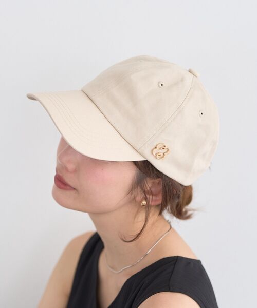 earth music&ecology（アースミュージックアンドエコロジー）の「［UVカット］アソートロゴCAP（キャップ・レディース・グレー/アイボリー/ブラウン/グリーン・FREE）」の2枚目の写真
