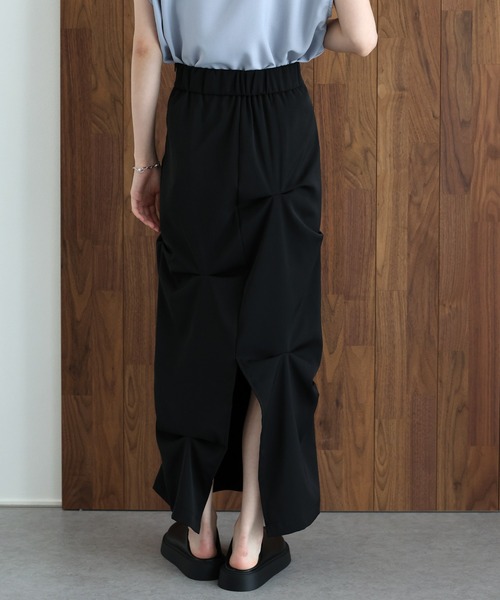 J by blue(ジェイバイブルー)の「《2サイズ展開》ランダムタックIラインスカート(スカート・レディース・ブラック/ベージュ・LARGE/MEDIUM)」の21枚目の写真