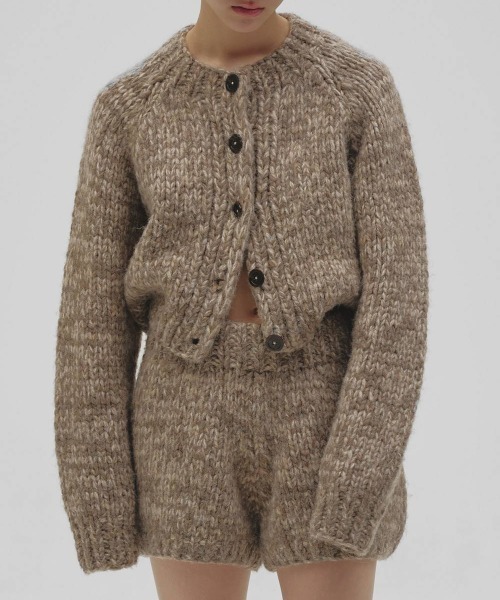 TODAYFUL(トゥデイフル)の「【TODAYFUL/トゥデイフル】Hand Knit Cardigan/ハンドニットカーディガン(カーディガン/ボレロ・レディース・ブラック/モカ・FREE)」の2枚目の写真