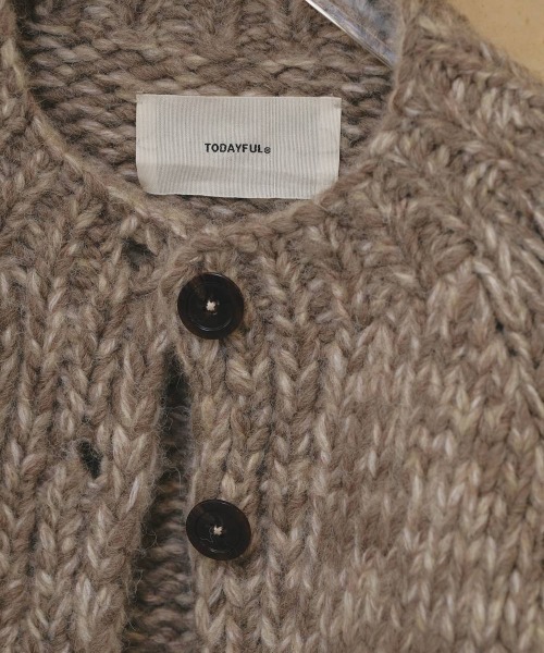 TODAYFUL(トゥデイフル)の「【TODAYFUL/トゥデイフル】Hand Knit Cardigan/ハンドニットカーディガン(カーディガン/ボレロ・レディース・ブラック/モカ・FREE)」の5枚目の写真