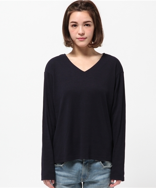 Chico（チコ）の「【who's who Chico】　テレコVネックプルオーバー（Tシャツ/カットソー・レディース・ライトブルー/ピンクベージュ/グレー/ネイビー/アイボリー・FREE）」の9枚目の写真