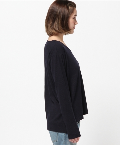 Chico（チコ）の「【who's who Chico】　テレコVネックプルオーバー（Tシャツ/カットソー・レディース・ライトブルー/ピンクベージュ/グレー/ネイビー/アイボリー・FREE）」の10枚目の写真