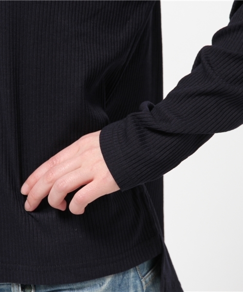 Chico（チコ）の「【who's who Chico】　テレコVネックプルオーバー（Tシャツ/カットソー・レディース・ライトブルー/ピンクベージュ/グレー/ネイビー/アイボリー・FREE）」の6枚目の写真