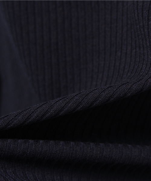 Chico（チコ）の「【who's who Chico】　テレコVネックプルオーバー（Tシャツ/カットソー・レディース・ライトブルー/ピンクベージュ/グレー/ネイビー/アイボリー・FREE）」の8枚目の写真