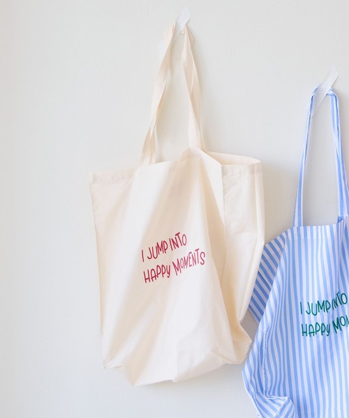 LOWRYS FARM(ローリーズファーム)の「シシュウBIGトート 685212(トートバッグ・レディース・ブラック系その他/ピンク系その他/ブルー系その他/ゴールド・FREE)」の4枚目の写真