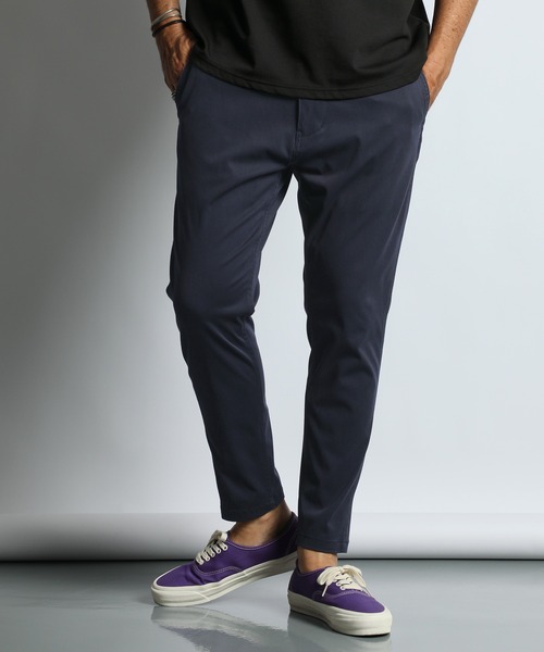 The DUFFER of ST.GEORGE(ザダファーオブセントジョージ)の「『WONDER SHAPE』COMFORT ICE-COOL:360°全方向高伸縮『ワンダーシェイプ』接触冷感 テーパードスリムパンツ(チノパンツ・メンズ・ネイビー/ベージュ/ブラック・SMALL/X-LARGE/LARGE/MEDIUM)」の1枚目の写真
