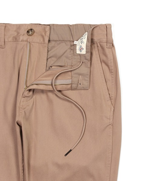 The DUFFER of ST.GEORGE(ザダファーオブセントジョージ)の「『WONDER SHAPE』COMFORT ICE-COOL:360°全方向高伸縮『ワンダーシェイプ』接触冷感 テーパードスリムパンツ(チノパンツ・メンズ・ネイビー/ベージュ/ブラック・SMALL/X-LARGE/LARGE/MEDIUM)」の14枚目の写真