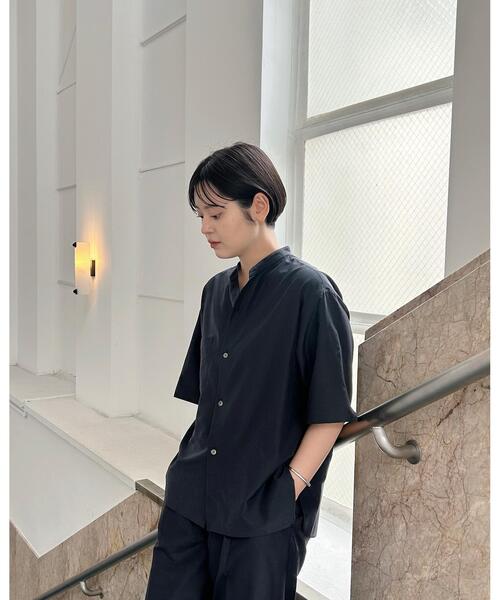 YLEVE(イレーヴ)の「YLEVE / SILK COTTON CLOTH BIO SUEDE SHIRT(シャツ/ブラウス・レディース・ホワイト/ネイビー・0/1)」の9枚目の写真
