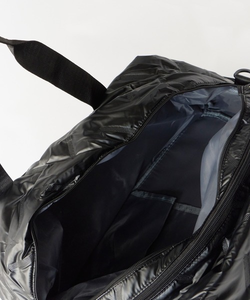 Chick(チック)の「【2WAY】【A4サイズ対応】2-Way Shoulder Boston Bag / 2WAY ショルダーボストンバッグ ショルダー取り外し可能 y2k 韓国系 レディース 秋 秋服 2026年秋冬(ショルダーバッグ・レディース・ホワイト/ブラック/シルバー・FREE)」の9枚目の写真