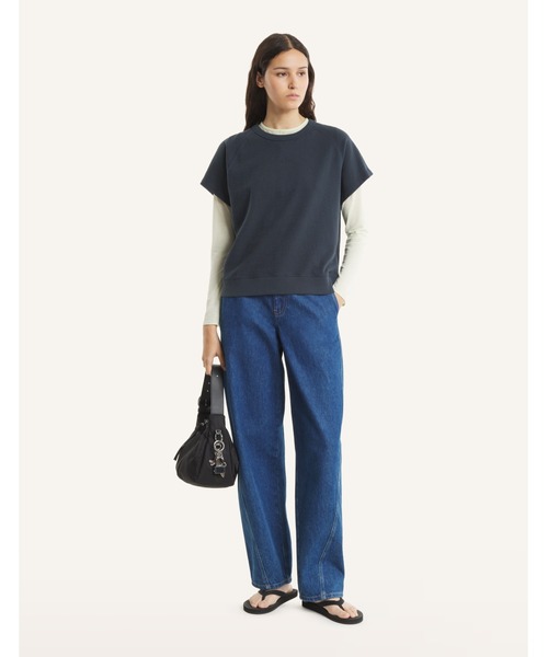 Maison Kitsune(メゾンキツネ)の「TAPERED JEANS(デニムパンツ・レディース・ブルー系その他・26/25/24)」の3枚目の写真