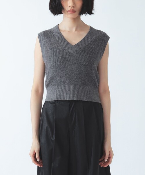Ray BEAMS(レイビームス)の「Vネック ベスト(ベスト・レディース・シルバー/ネイビー・ONE SIZE)」の11枚目の写真