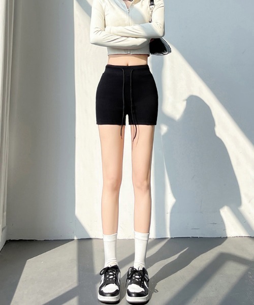 WEGO(ウィゴー)の「ミニ丈ショートスウェットパンツ/トレーニングパンツ(スウェットパンツ・レディース・グレー/ブラック/レッド・MEDIUM/LARGE)」の11枚目の写真