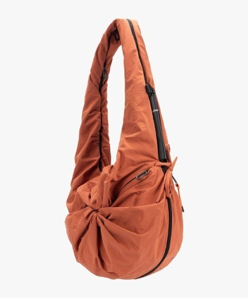 Cote&Ciel(コートエシエル)の「【cote&ciel/コートエシエル】 PO Smooth TERRACOTTA / 2WAY ショルダーバッグ ベスト(ショルダーバッグ・メンズ・テラコッタ・FREE)」の7枚目の写真