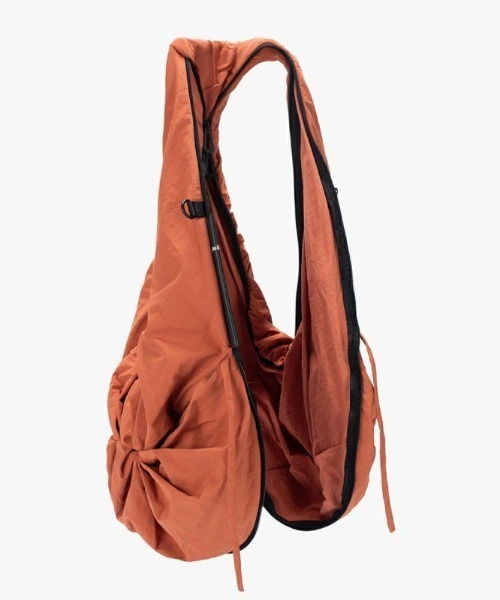 Cote&Ciel(コートエシエル)の「【cote&ciel/コートエシエル】 PO Smooth TERRACOTTA / 2WAY ショルダーバッグ ベスト(ショルダーバッグ・メンズ・テラコッタ・FREE)」の8枚目の写真