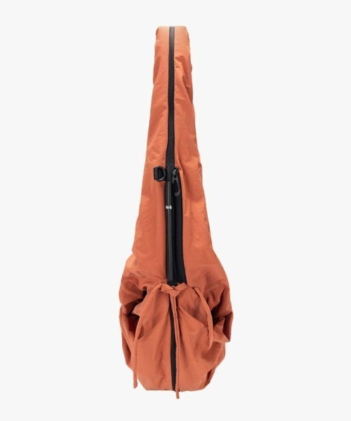 Cote&Ciel(コートエシエル)の「【cote&ciel/コートエシエル】 PO Smooth TERRACOTTA / 2WAY ショルダーバッグ ベスト(ショルダーバッグ・メンズ・テラコッタ・FREE)」の12枚目の写真