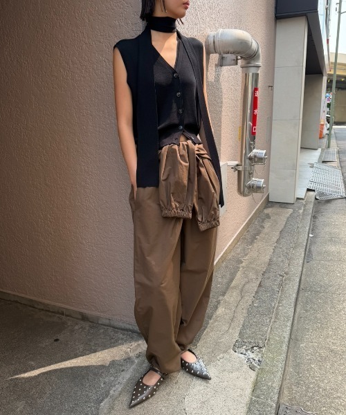 AIC.(エーアイシー)の「スリーブデザインドローストリングパンツ(その他パンツ・レディース・ブラウン/ネイビー/ブラック・FREE)」の9枚目の写真