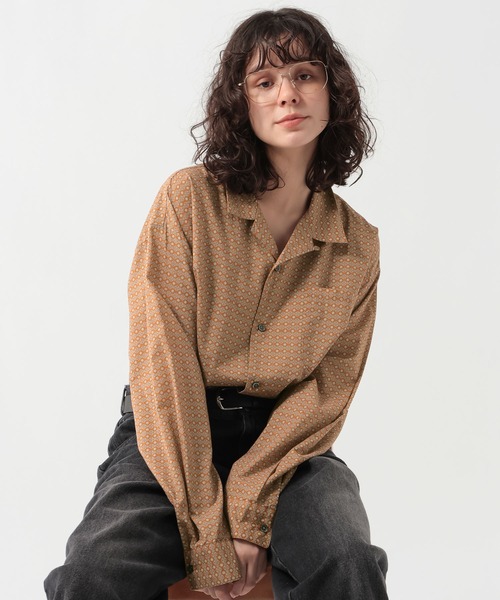GEORGE'S(ジョージズ)の「コモン柄シャツ(シャツ/ブラウス・メンズ・ベージュ/ネイビー・MEDIUM/LARGE)」の1枚目の写真