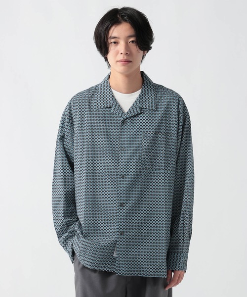 GEORGE'S(ジョージズ)の「コモン柄シャツ(シャツ/ブラウス・メンズ・ベージュ/ネイビー・MEDIUM/LARGE)」の2枚目の写真