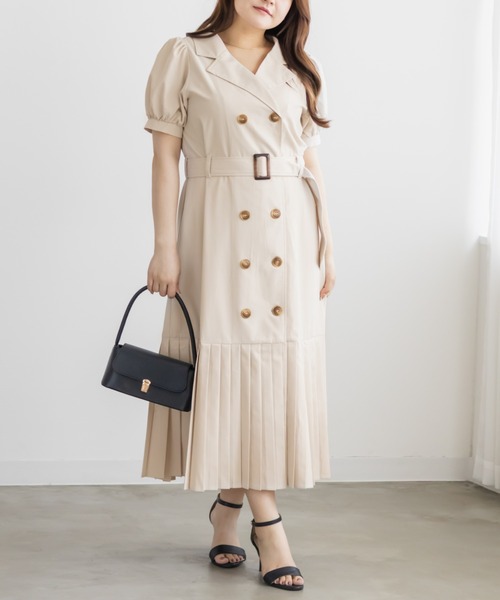 CLETTE(クレット)の「裾プリーツトレンチワンピース(ワンピース・レディース・ラベンダー/ライトベージュ/ネイビー・4L/LL/3L)」の2枚目の写真