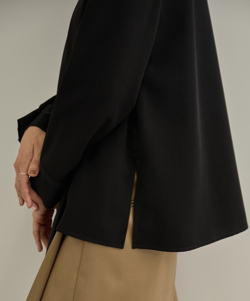 SALON adam et rope'(サロン アダム エ ロペ)の「【WEB限定】マットサテン2WAYプルオーバー / イージーケア・セットアップ対応(シャツ/ブラウス・レディース・ブラウン/ブラック・FREE)」の15枚目の写真