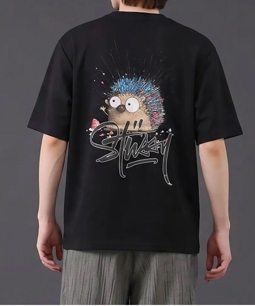 revertical(リバーティカル)の「ハリネズミ キャラクター アートグラフィック バックプリント 半袖Tシャツ(Tシャツ/カットソー・メンズ・ブラック/ホワイト・MEDIUM/LARGE)」の8枚目の写真