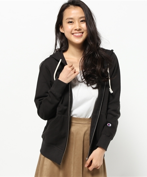 Champion（チャンピオン）の「【Champion】ジップアップパーカー（パーカー・レディース・ブラック/グレー/オリーブ/ネイビー/ホワイト/ベージュ・MEDIUM/LARGE/SMALL）」の3枚目の写真