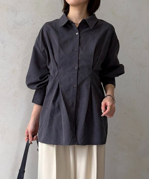 Thevon（ゼボン）の「ウエストタックスエードタッチシャツ（シャツ/ブラウス・レディース・アイボリー/チャコールグレー/ブラウン・FREE）」の8枚目の写真