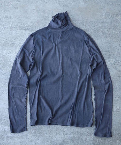 yuni(ユニ )の「60/-強撚ストレッチフライス difused dyeハイネックプルオーバー(Tシャツ/カットソー・レディース・チャコールグレー/ピンク・FREE)」の2枚目の写真