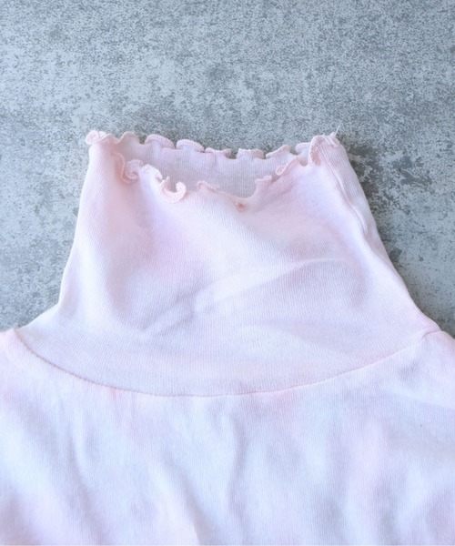 yuni(ユニ )の「60/-強撚ストレッチフライス difused dyeハイネックプルオーバー(Tシャツ/カットソー・レディース・チャコールグレー/ピンク・FREE)」の4枚目の写真