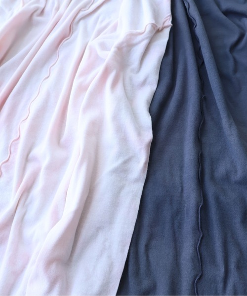 yuni(ユニ )の「60/-強撚ストレッチフライス difused dyeハイネックプルオーバー(Tシャツ/カットソー・レディース・チャコールグレー/ピンク・FREE)」の7枚目の写真