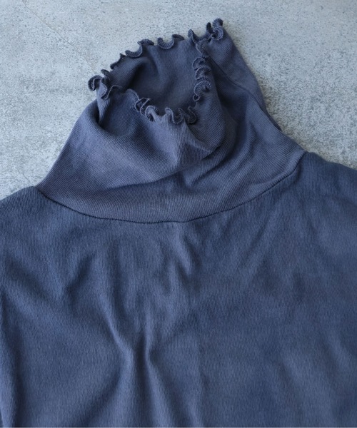 yuni(ユニ )の「60/-強撚ストレッチフライス difused dyeハイネックプルオーバー(Tシャツ/カットソー・レディース・チャコールグレー/ピンク・FREE)」の9枚目の写真