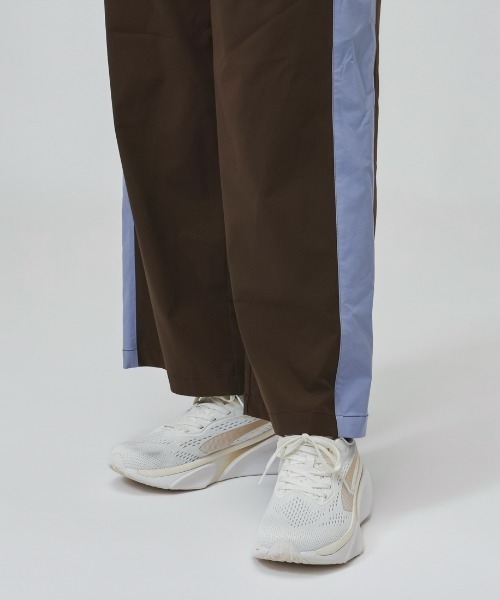 TIGORA by BEAMS DESIGN（ティゴラバイビームスデザイン）の「ティゴラ バイ ビームスデザイン  ウィンドパンツ（その他パンツ・レディース・ブラック/ブラウン・S/M/L）」の8枚目の写真