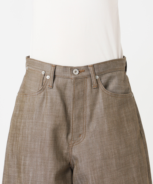 KURO(クロ)の「KURO 別注 WIDE SPREAD CROPPED デニムパンツ(デニムパンツ・レディース・ブラウン/ブラック・LARGE/MEDIUM)」の10枚目の写真