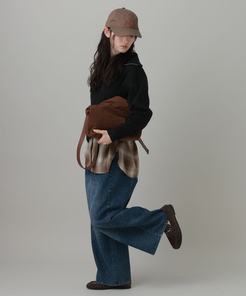 LAKOLE(ラコレ)の「ロゴシシュウハーフZIPプルオーバー / 855390(ニット/セーター・レディース・ブラック/グレー/ボルドー・FREE)」の6枚目の写真