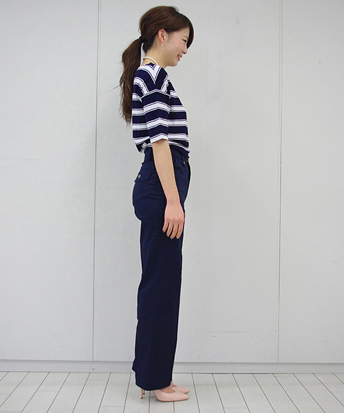 IEDIT(イディット)の「【股下丈が選べる】IEDITレーベルコレクション 微光沢ストレッチギャバでノーブルに仕立てた ほのゆる美脚ストレートのハイライズベイカーパンツ (その他パンツ・レディース・ネイビー/ベージュ・10/1/13/16/3/8/6/12/7/9/11/14/15 /5/4/2)」の3枚目の写真